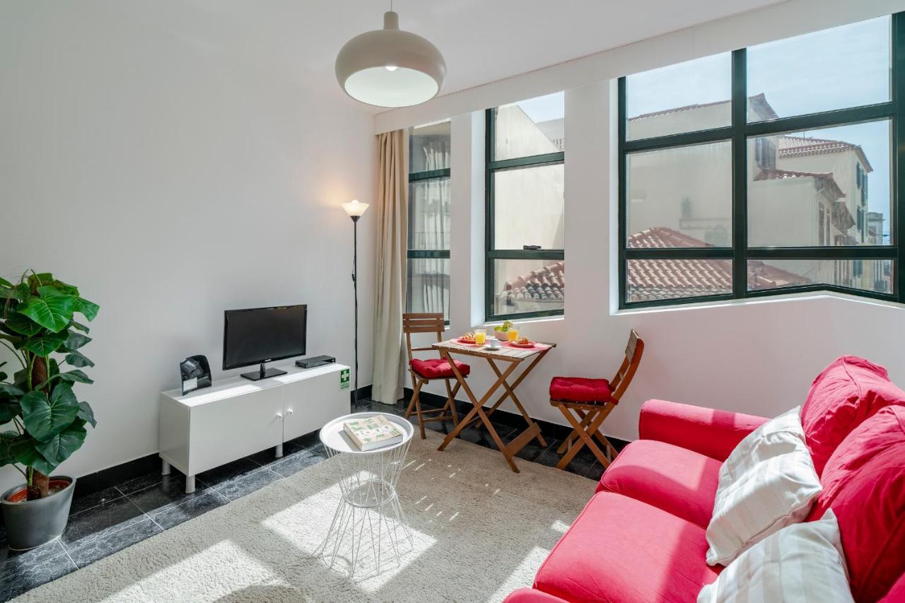 Pelourinho Apartments By An Island Apart 丰沙尔 外观 照片